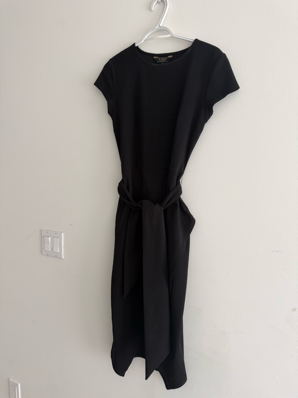 Lipsy little black midi Dress with tie waist size 6 - Picture 4 of 9